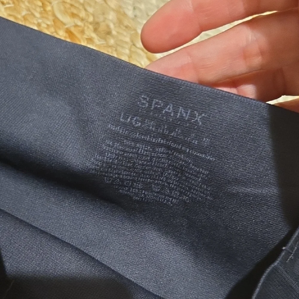 SPANX Womens Dark Camouflage Leggings, Large, GUC